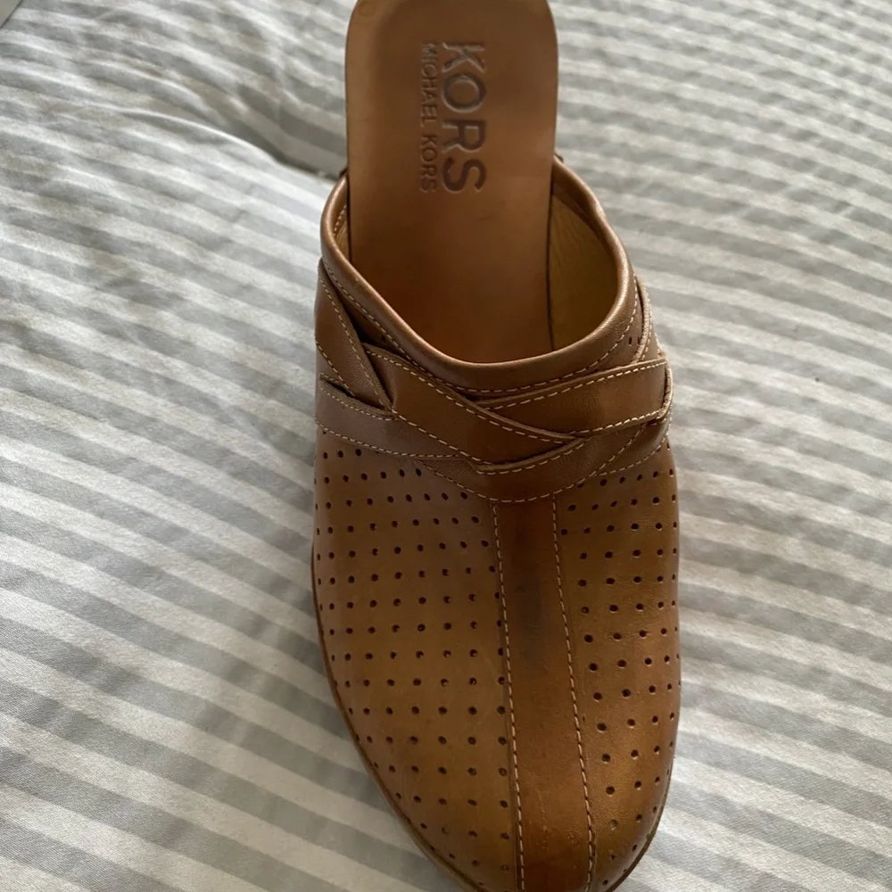 MICHAEL KORS Vintage Clogs - Picture 4 of 6